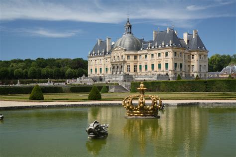 The loire valley is the region around the loire river's middle stretch in central france.comprising about 800 km2, this is the biggest area in france ever to be included in unesco's world heritage list. Loire River Valley and Paris - Bike Boat Tour - France