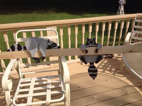 A short, safe pulse of electricity creates a psychological barrier that trains animals to. Raccoons on a fence. Installed on my fence at the NY house ...
