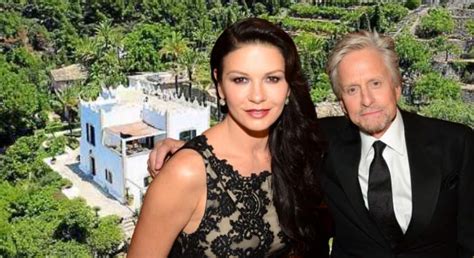 Michael Douglas Podría Trasladarse A Vivir A Su Casa De Mallorca Si Hay