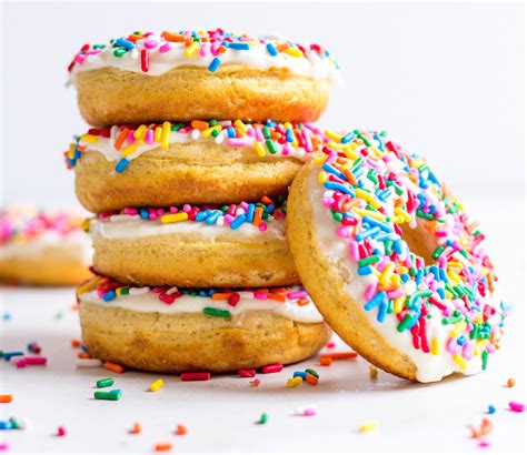 Flapjacked Macro Friendly Vanilla Frosted Rainbow Sprinkle Doughnuts