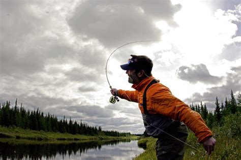 Fly Fishing in Manitoba - Hunt Fish | Travel Manitoba