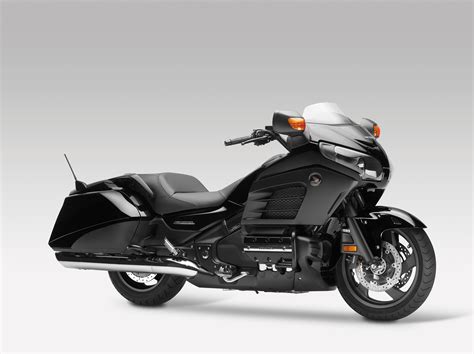 Honda gold wing user reviews. 2014 Honda Gold Wing F6B GL1800B Review