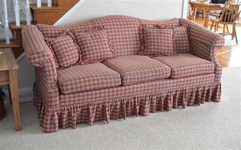 Laine Early American Style Sofa Ebth