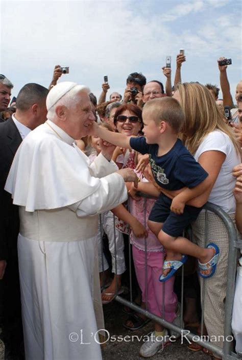 Vaticano Seleciona Fotografias E Frases Do Pontificado De Bento