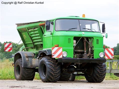 Weitere ideen zu ddr lkw, ddr fahrzeuge, lkw. IFA W 50 LA mit D 054 A Düngerstreu-Aufbau und ...