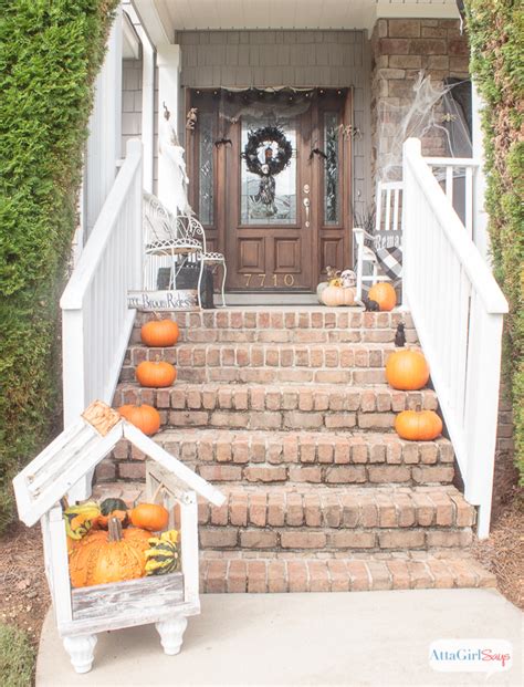 Diy Halloween Decorations For The Front Porch Atta Girl Says