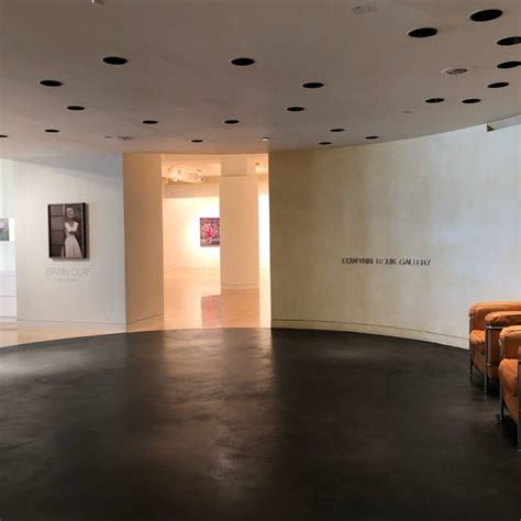 Edwynn Houk Gallery Art Gallery In New York