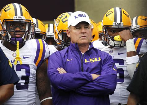 How to convert miles to kilometers. Les Miles Bio Information and History