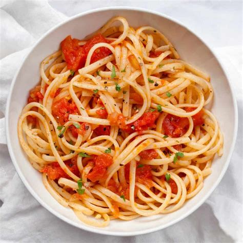 Fresh Tomato Sauce with Roma Tomatoes | Last Ingredient
