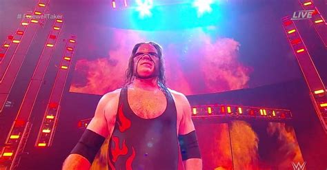 Wwe Fans Are Confused Why Kane Arrived At Survivor Series In His Full