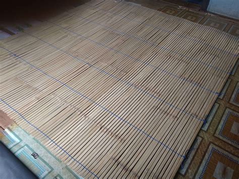 Batang bambu yag masih hijau, tidak usah terlalu panjang. Cara Membuat Kerai Dari Bambu : Menghalau Sinar Matahari ...