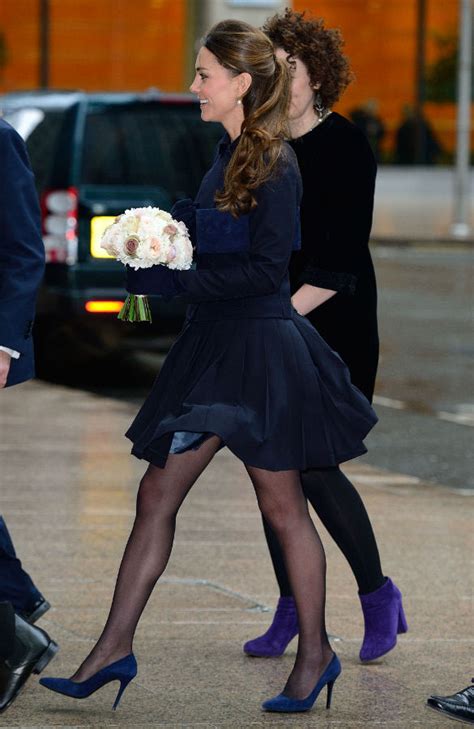 Kate Middleton Duchess Of Cambridge Has Marilyn Monroe Moment As Skirt