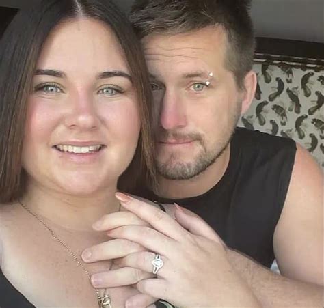 Cleo Smiths Mother Ellie And Stepfather Confirm Their Engagement After