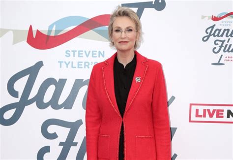 Jane Lynch Measurements Height Weight More