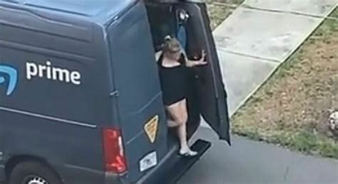 A Half Naked Woman Gets Out Of The Truck The Driver Is Evicted On Video