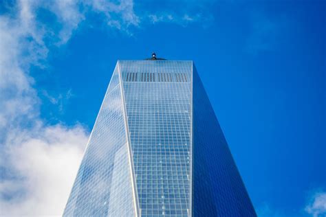 無料画像 雲 建築 空 太陽光 建物 超高層ビル 昼間 反射 タワー ランドマーク ファサード 青 地球の雰囲気