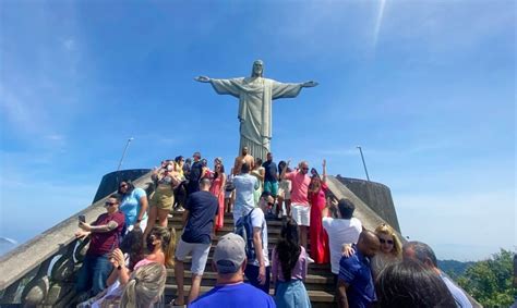 Visiting Christ The Redeemer A Complete Guide Travelcami