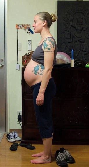 From Pregnant To Giving Birth In Seconds Time Lapse Video Shows How