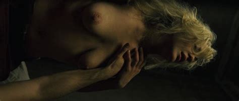Nude Video Celebs Marion Cotillard Nude La Boite Noire 2005