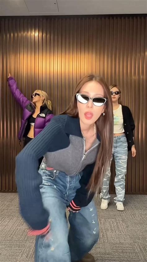 Ningning With Boa And Hyoyeon Doing The Forgive Me By Boa Challenge Boa Tiktok Update En 2022