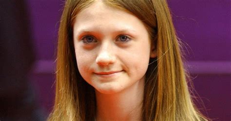Harry Potter Ginny Weasley Star Bonnie Wright Shows Off Stunning Figure