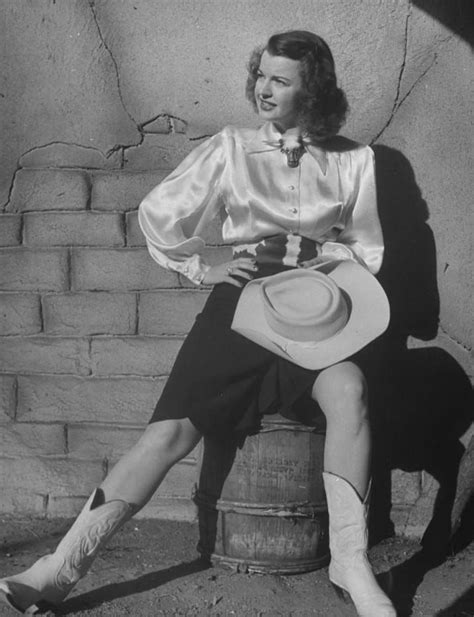 Retro Pics Of Truly Badass Cowgirls Vintage Cowgirl Cowgirl