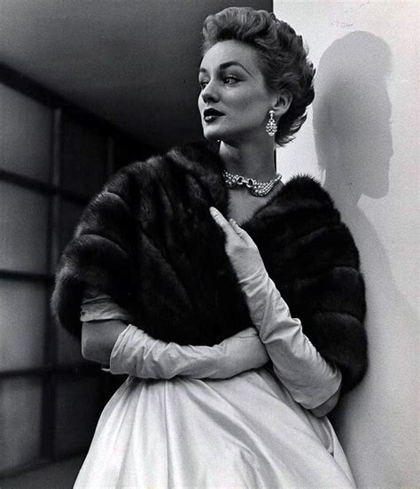 Women In 1940 1950s In Black And White Photos By Nina Leen Artofit