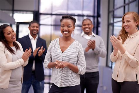5 Employee Recognition Examples To Get The Most From Your Program