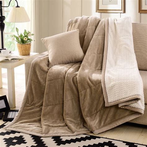 There are so many lovely throws but they seem too small to be agree with above. King Size Fleece Blanket on the bed / sofa Thick Winter ...