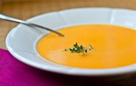 This butternut squash soup recipe is creamy and delicious, without being loaded up with heavy cream. Easy Butternut Squash Soup - Once Upon a Chef