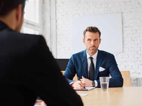 Dalam pertanyaan interview bahasa indonesia atau bahasa inggris, pertanyaan ini pasti sering muncul. Contoh Percakapan Bahasa Inggris Tentang Tes Wawancara ...