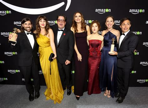 A brash new maestro rodrigo stirs up the new york symphony as young oboist hailey hopes for her big chance. Musicians on How 'Mozart in the Jungle' Conducts Itself ...