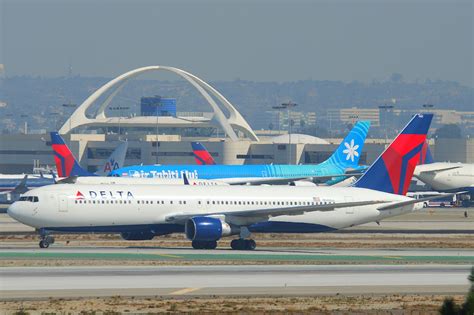 Los Angeles Lax Airport Advertising