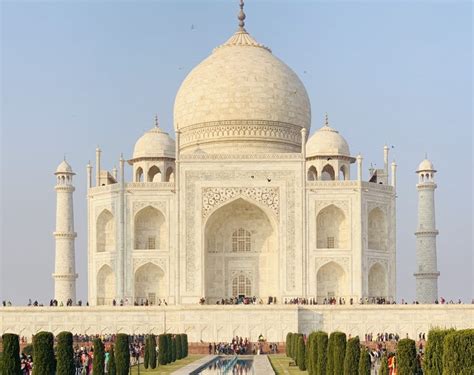 Exploring The Wonder Of The World The Taj Mahal Agra India Traxplorio