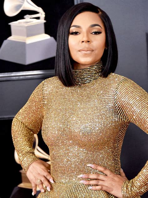 Grammys 2018 Ashanti Flashes Nipples As She Suffers Embarrassing