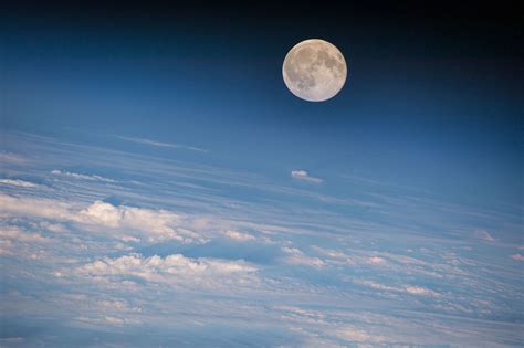 October 2019 The Next Full Moon Is The Hunters Moon Nasa Solar