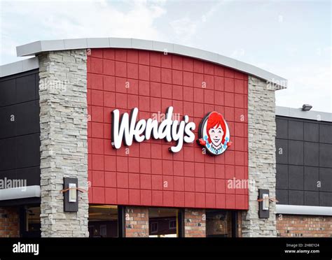 Wendys Brand And Logo Hi Res Stock Photography And Images Alamy