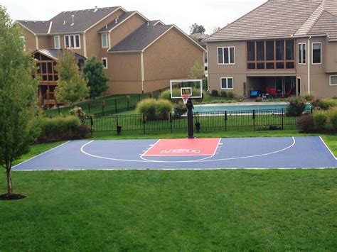 Custom Designed Backyard Basketball Court In 2021 Basketball Court