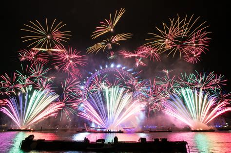 London New Years Eve Fireworks 2019 London City Hall