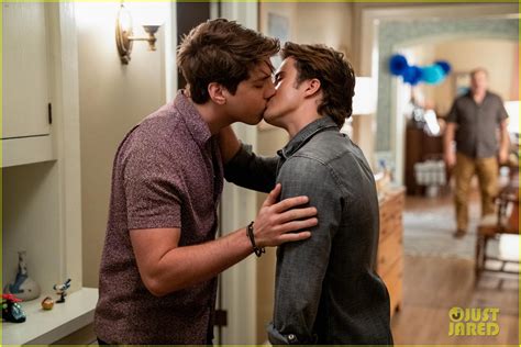 Do Any Love Simon Characters Appear In Love Victor Series Find Out All We Know Photo