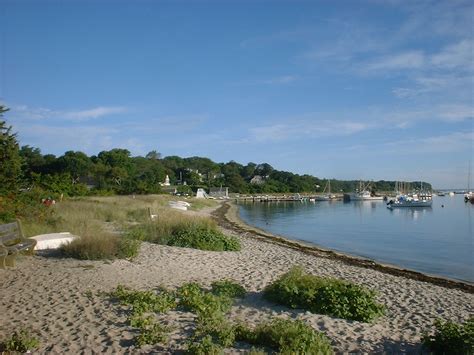 Which Of Marthas Vineyards Towns Is Best For Me Marthas Vineyard