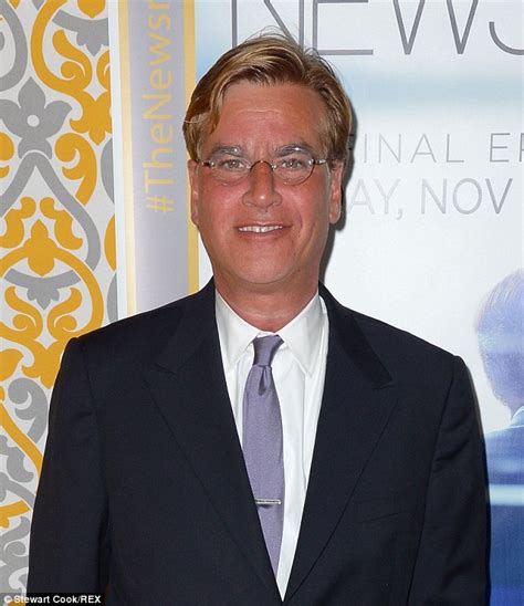 Aaron Sorkin Quitting Tv After The Newsroom Ends To Focus On Feature Films Daily Mail Online