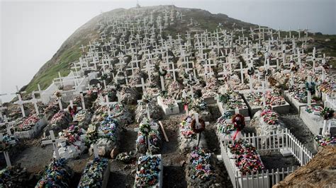 See Pictures Of Death And Burial Rituals From Different Cultures