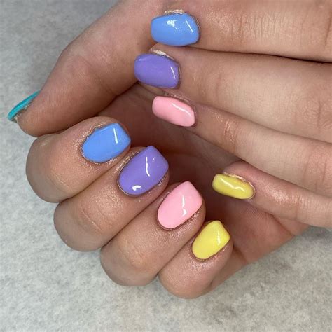 Updated Delicate Pastel Nail Designs August