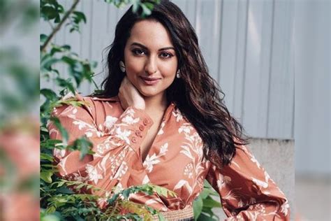 Important To Keep The Realness Alive Says Sonakshi Sinha