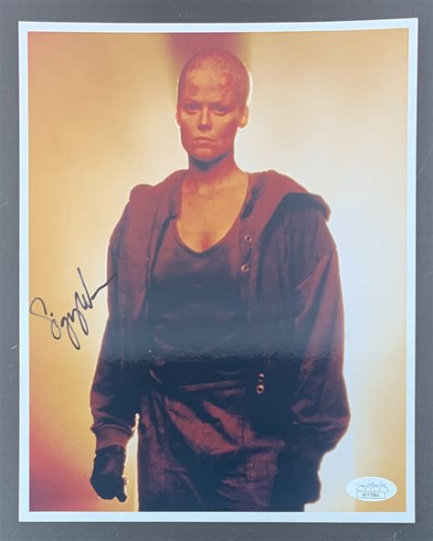 Lot Detail Sigourney Weaver Signed 8 X 10 Alien 3 Photo Jsa Coa