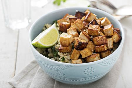 Y encima es un plato muy saludable. El tofu no es soso si lo preparas bien: consejos para ...