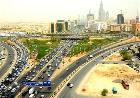 Saudi Arabia Signs 453 Mln Contracts To Upgrade Roads