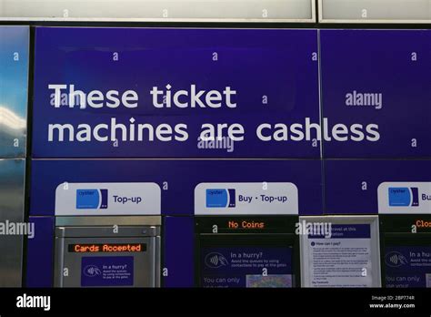 Ticket Machines On The London Underground Stop Accepting Cash During