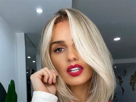 Modne fryzury dla chlopców to trendy zmieniające się z roku na rok. Jak stworzyć karnawałowe fryzury w domowym zaciszu?